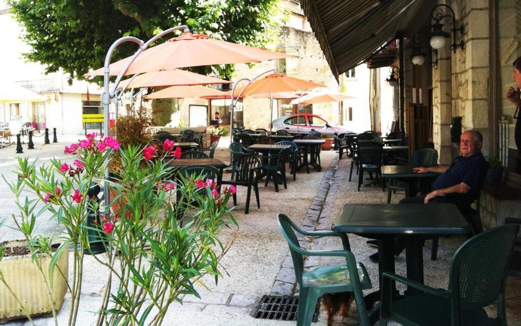 Auberge Du Puits Souillac Exterior foto