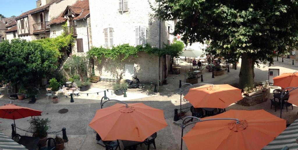Auberge Du Puits Souillac Exterior foto